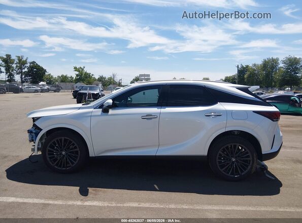 2T2BBMCA0TC131630 2026 LEXUS RX 350H White 360 interior view