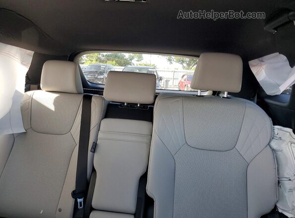 2T2BBMCA2SC098175 2025 LEXUS RX Silver Widok tylnych siedzeń
