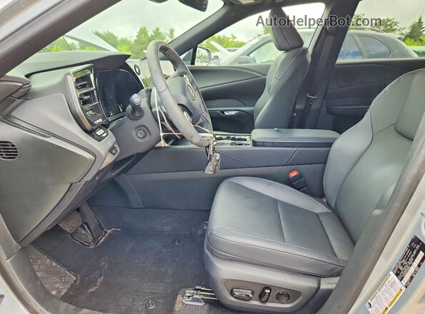 2T2BBMCA4SC084889 2025 LEXUS RX Серебряный Вид салона спереди