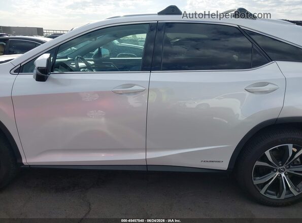 2T2BGMCA8KC034613 2019 LEXUS RX 450H White 
