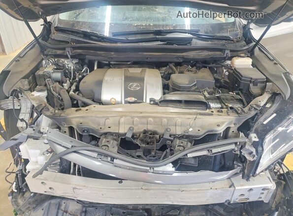 2T2BZMCA0JC138327 2018 LEXUS RX Gray Rear interior view