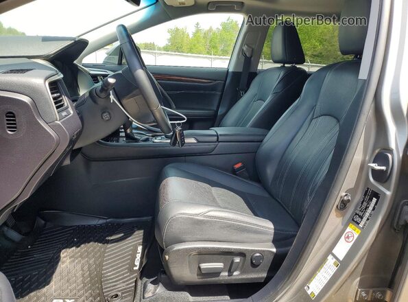 2T2BZMCA3HC105218 2017 LEXUS RX Silver Вид салону спереду