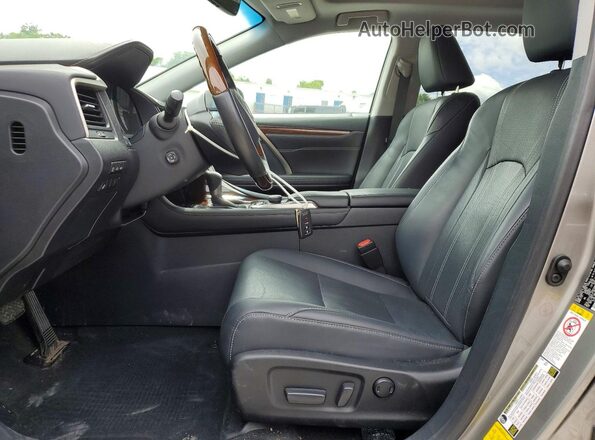 2T2BZMCA9KC204696 2019 LEXUS RX Silver წინა სალონის ხედი