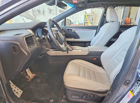 2T2BZMCAXKC177833 2019 LEXUS RX Gray Вид салону спереду