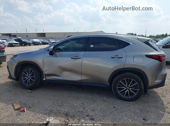 2T2GGCEZ6PC019568 2023 LEXUS NX 350 Champagne 360 interior view
