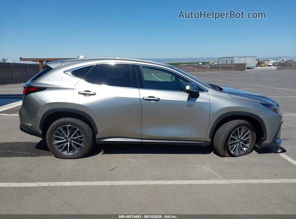 2T2GGCEZXSC071536 2025 LEXUS NX 350 Silver Rear interior view