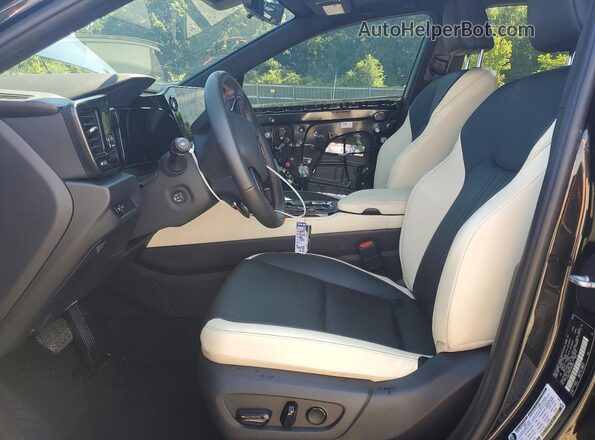 2T2GKCEZ2PC011661 2023 LEXUS NX Black Front interior view