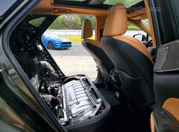 2T2HKCEZ3TC066148 2026 LEXUS NX Green Widok tylnych siedzeń