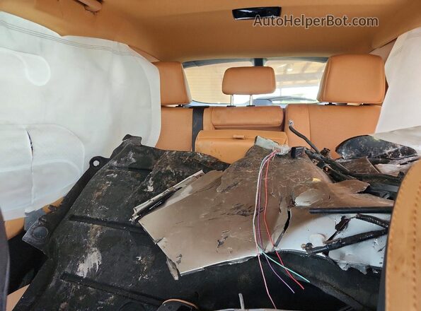 2T2HKCEZ6RC017499 2024 LEXUS NX Silver Widok tylnych siedzeń
