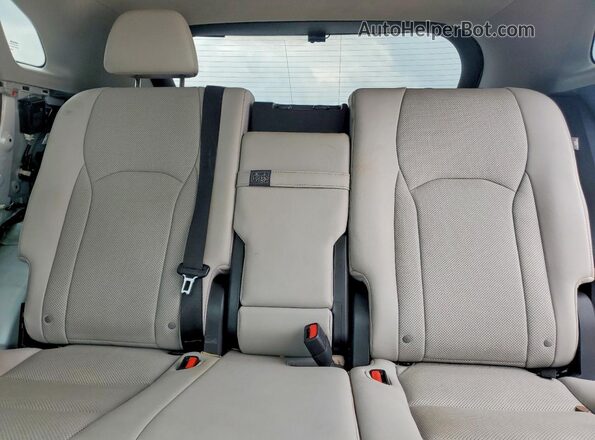 2T2HZMAA1LC156576 2020 LEXUS RX White Vista de los asientos traseros