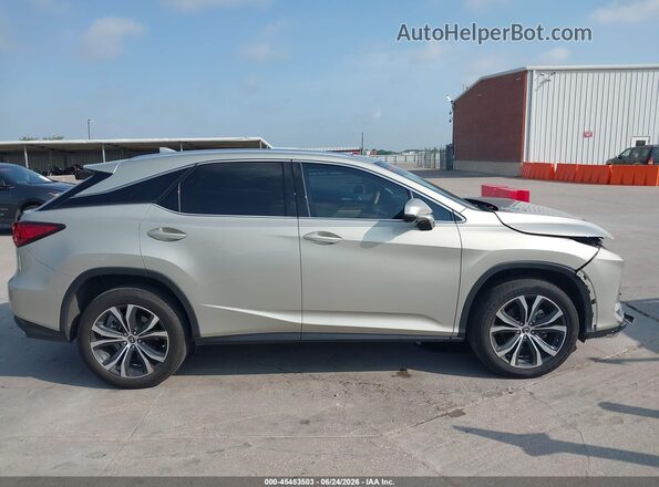 2T2HZMAA1MC217779 2021 LEXUS RX 350 Gold Вид задньої частини салону