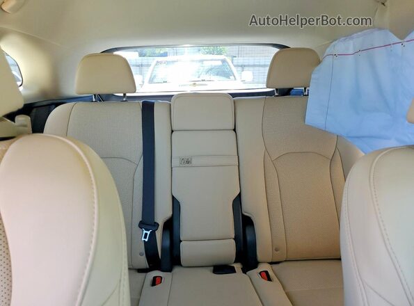2T2HZMAA2MC208556 2021 LEXUS RX White Vista de los asientos traseros