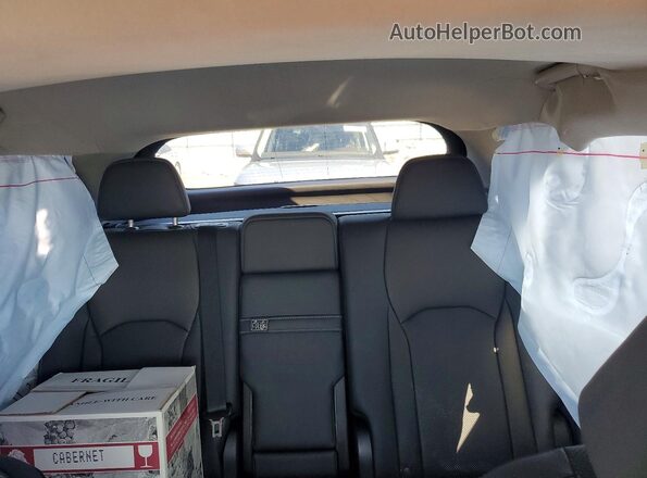 2T2HZMDA4LC239740 2020 LEXUS RX White Widok tylnych siedzeń