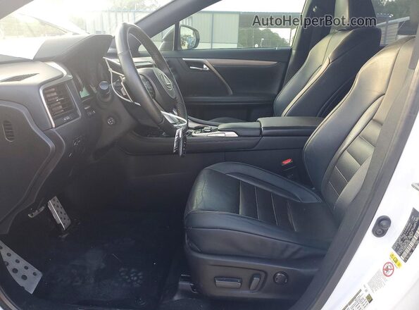 2T2ZZMCA5HC063486 2017 LEXUS RX White Front interior view