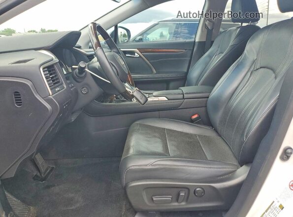 2T2ZZMCA5JC103149 2018 LEXUS RX White Front interior view