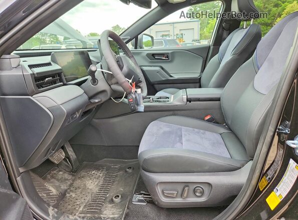 2T36CRAV9TW021204 2026 TOYOTA RAV4 Black Սալոնի դիմացի տեսք