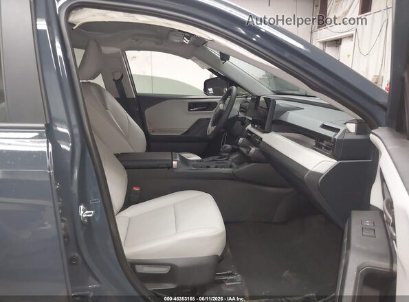 2T36DRBV2TC001048 2026 TOYOTA RAV4 Blue Вид салону спереду