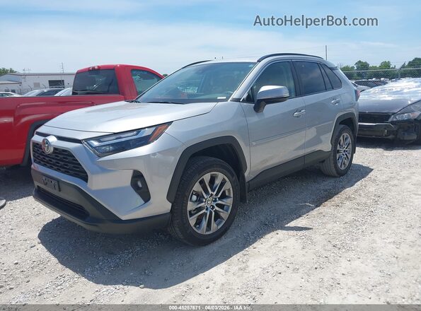 2T3A1RFV0SW524823 2025 TOYOTA RAV4 Silver წინა მარცხენა ხედი სამი მეოთხედიდან