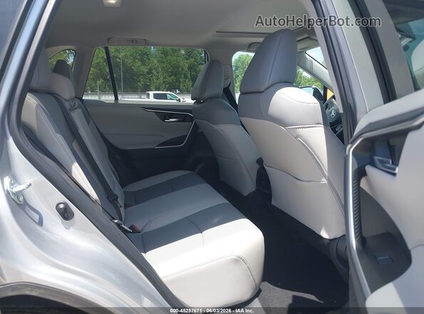 2T3A1RFV0SW524823 2025 TOYOTA RAV4 Silver VIN კოდის სტიკერის ხედი