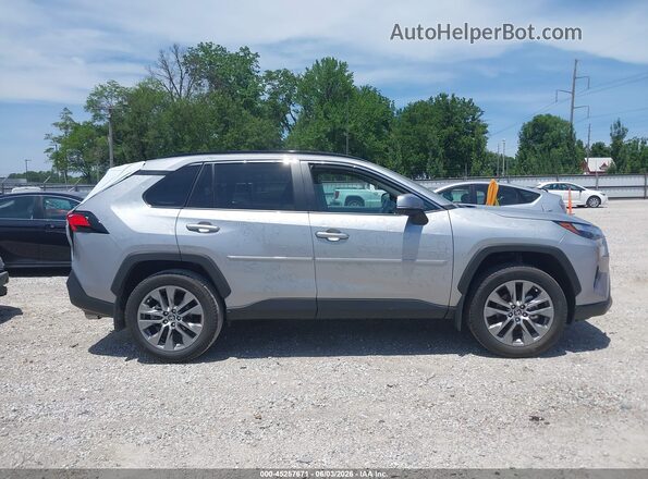 2T3A1RFV0SW524823 2025 TOYOTA RAV4 Silver უკანა სალონის ხედი