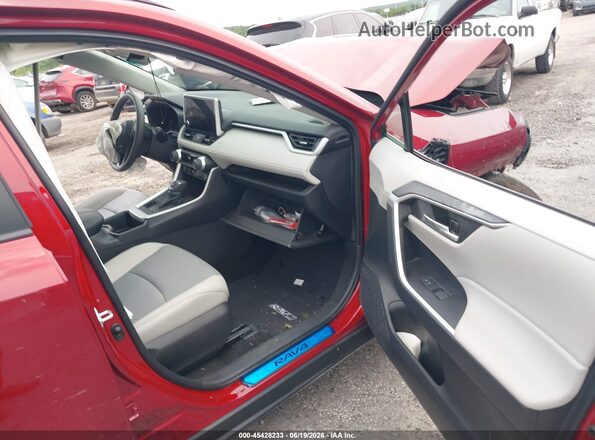 2T3A1RFV1PW390072 2023 TOYOTA RAV4 Темно-бордовый Вид салона спереди