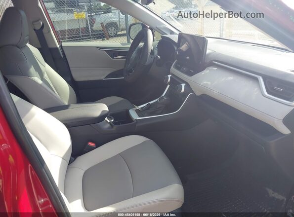 2T3A1RFV3SW565317 2025 TOYOTA RAV4 Champagne Front interior view