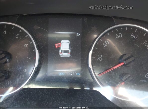 2T3A1RFV4NW317758 2022 TOYOTA RAV4 White Widok tylnych siedzeń