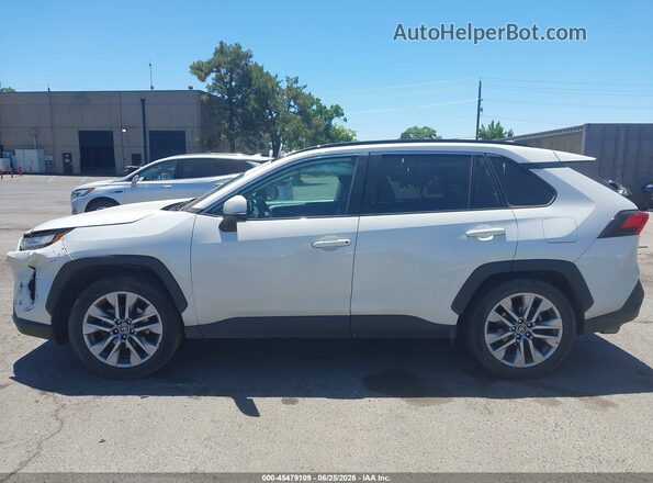 2T3A1RFV4NW317758 2022 TOYOTA RAV4 White Widok wnętrza 360 stopni