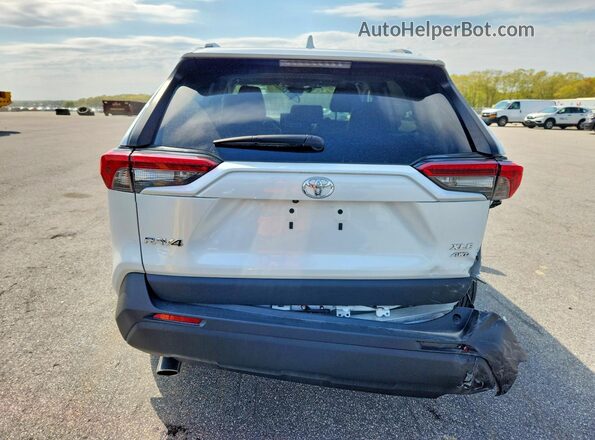 2T3A1RFV6RW477694 2024 TOYOTA RAV4 White Հետևի տեսք