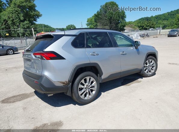 2T3A1RFV6SC557570 2025 TOYOTA RAV4 Silver Задня права чверть