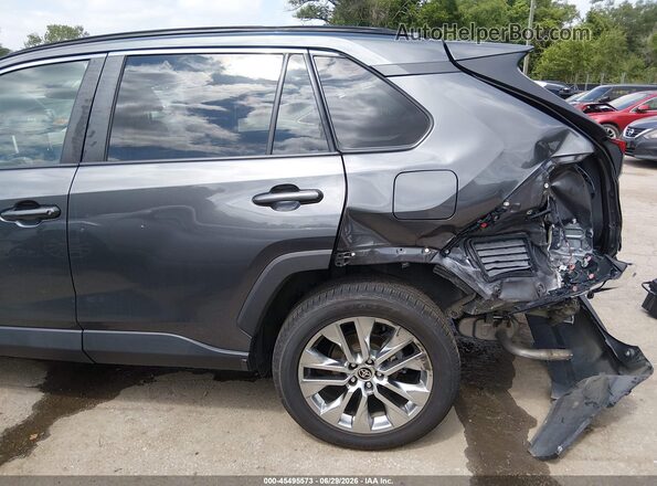 2T3A1RFV7MC186986 2021 TOYOTA RAV4 Gray Widok z przodu