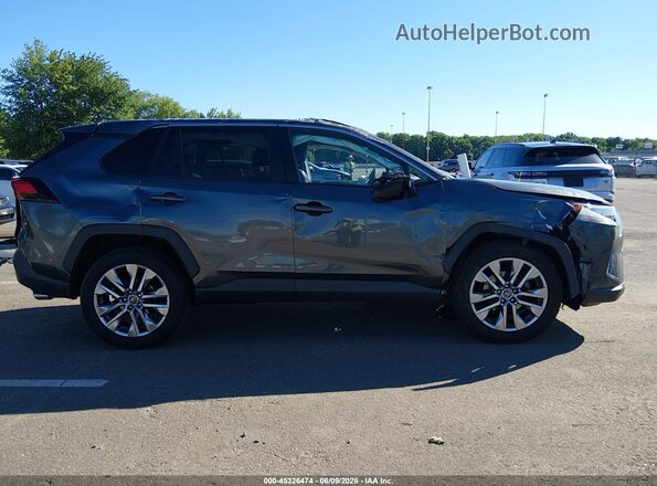2T3A1RFV9KC052753 2019 TOYOTA RAV4 Gray Вид задньої частини салону