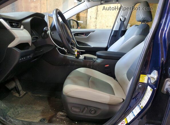 2T3A1RFV9KW024773 2019 TOYOTA RAV4 Blue 