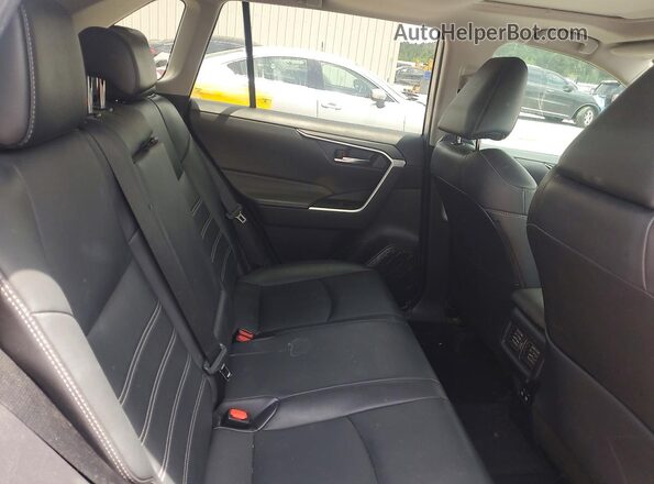 2T3A1RFVXMW143600 2021 TOYOTA RAV4 Silver Вид задньої частини салону