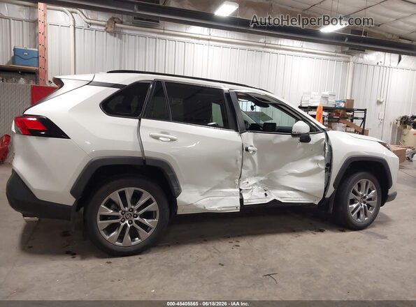 2T3A1RFVXNW302150 2022 TOYOTA RAV4 White უკანა სალონის ხედი