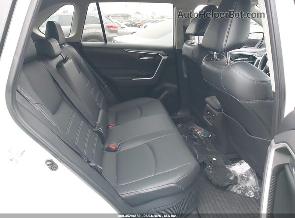2T3B6RFV1RW055290 2024 TOYOTA RAV4 HYBRID White 