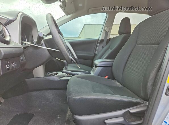 2T3BFREV0HW574105 2017 TOYOTA RAV4 Silver Front interior view
