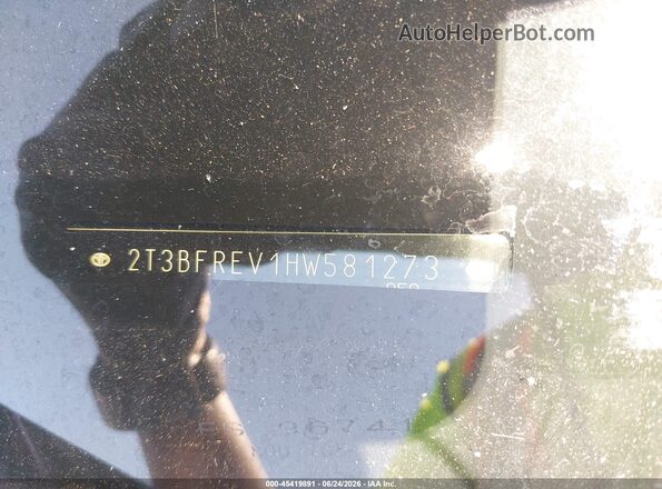 2T3BFREV1HW581273 2017 TOYOTA RAV4 Silver 