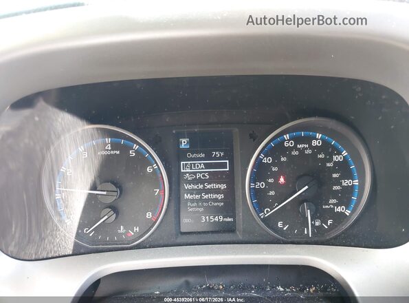 2T3BFREV2HW585719 2017 TOYOTA RAV4 Red Vista de los asientos traseros