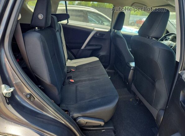 2T3BFREV2HW685495 2017 TOYOTA RAV4 Gray Vista interior trasera