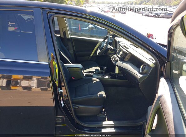 2T3BFREV2HW686940 2017 TOYOTA RAV4 Black Вид салону спереду