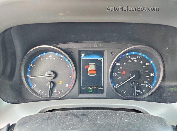 2T3BFREV3HW593473 2017 TOYOTA RAV4 Silver ხელსაწყოთა პანელის ხედი