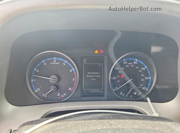 2T3BFREV3HW620753 2017 TOYOTA RAV4 Black ხელსაწყოთა პანელის ხედი
