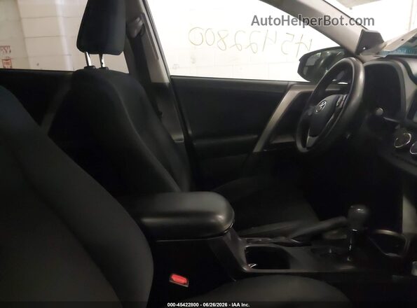 2T3BFREV3HW678202 2017 TOYOTA RAV4 Black Вид салону спереду