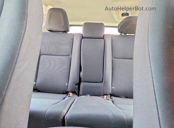 2T3BFREV4HW660825 2017 TOYOTA RAV4 Maroon Հետևի նստատեղերի տեսք