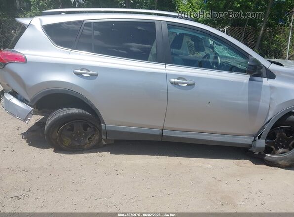 2T3BFREV5HW580630 2017 TOYOTA RAV4 Silver Widok wnętrza 360 stopni