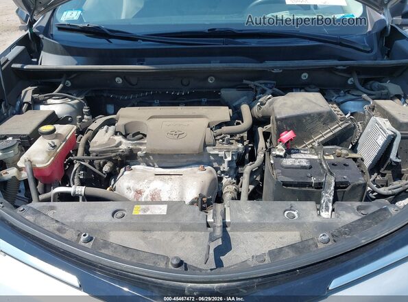 2T3BFREV8HW569847 2017 TOYOTA RAV4 Silver Вид ззаду