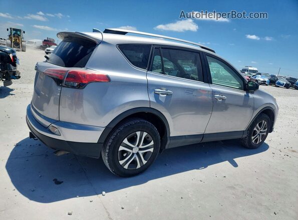 2T3BFREV8JW729005 2018 TOYOTA RAV4 Silver უკანა მარჯვენა