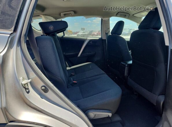 2T3BFREV8JW729005 2018 TOYOTA RAV4 Silver უკანა სალონის ხედი