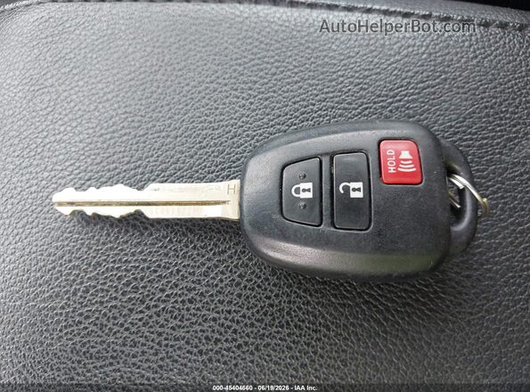 2T3BFREV9JW783820 2018 TOYOTA RAV4 Red Dashboard view